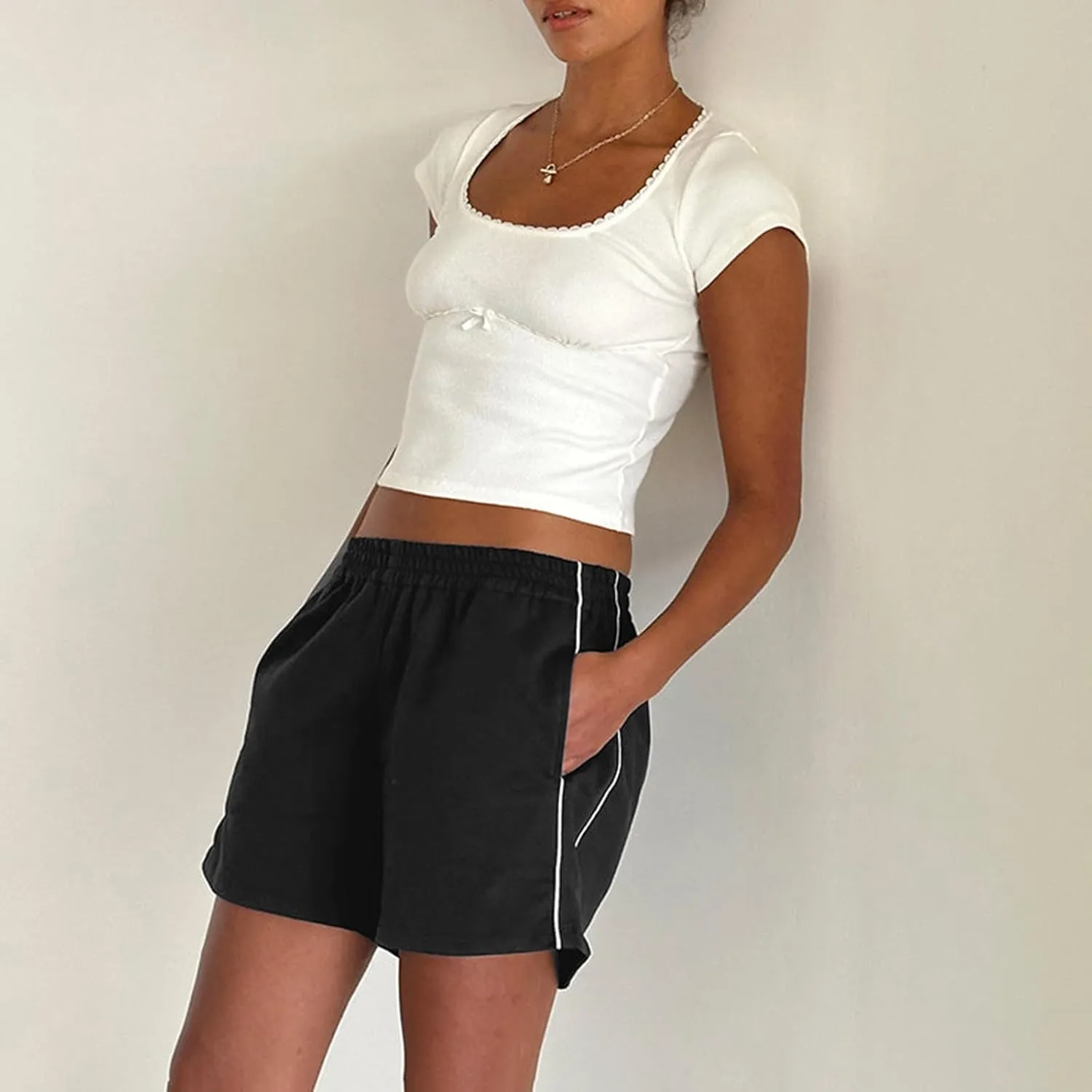 UAURORAO Women Striped Athletic Shorts Elastic Waist Side Stripe Casual Shorts Loose Patchwork Workout Sweat Shorts